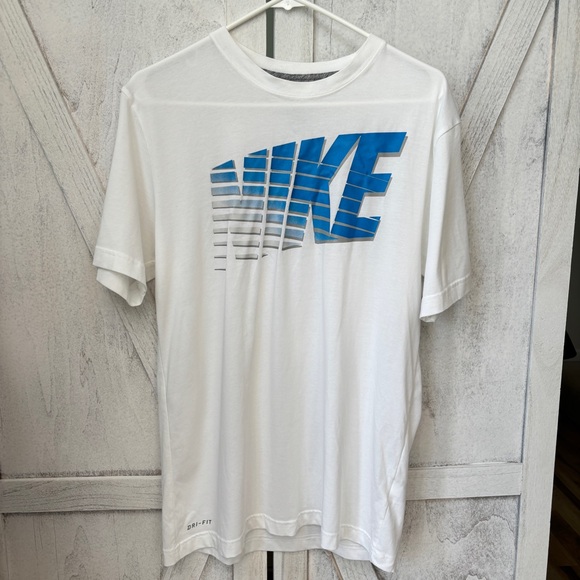 Nike Dri Fit Tee Shirt Men’s Medium White Athletic Training Gym Work Out Sports - Picture 8 of 8